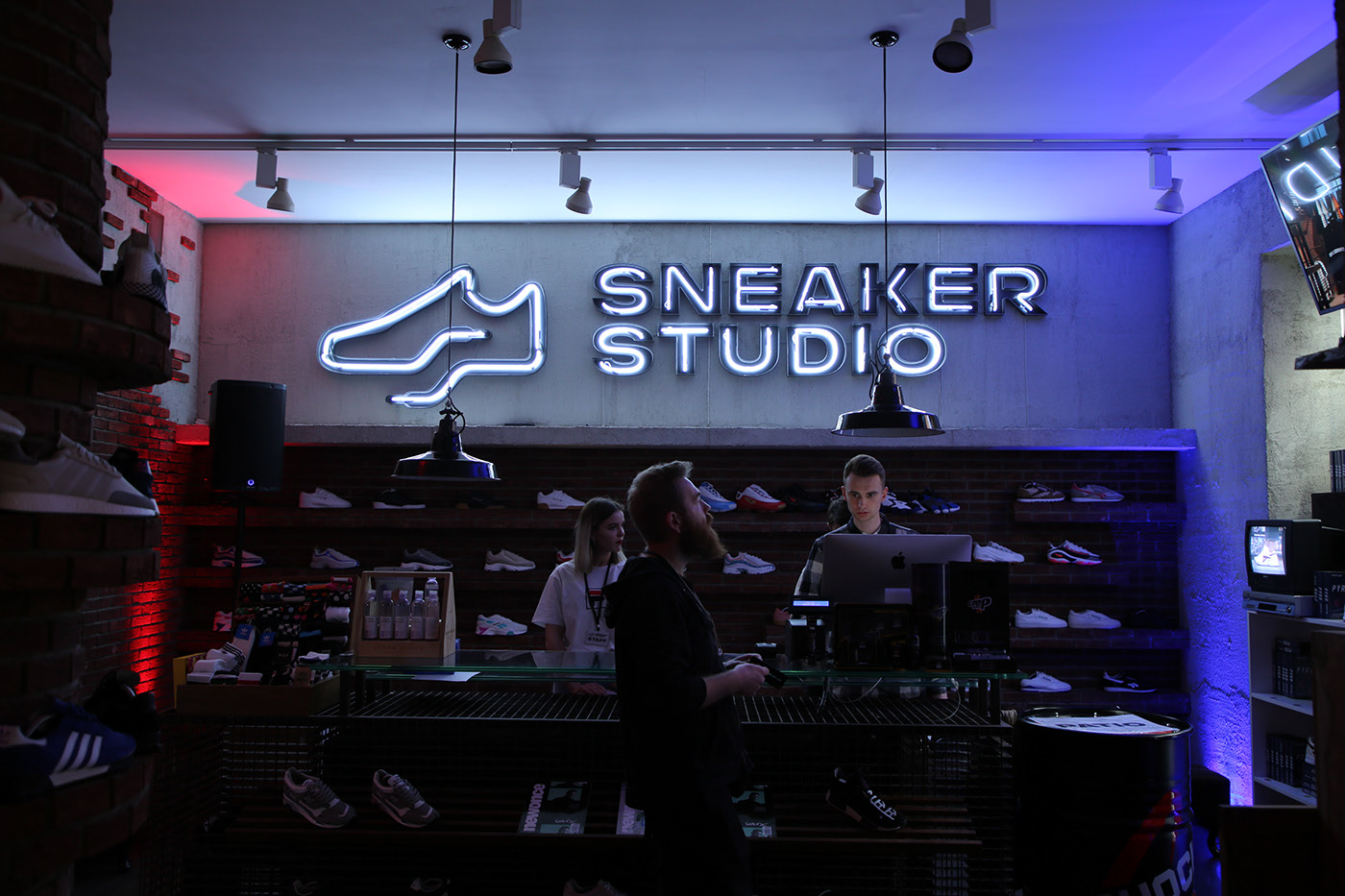 SneakerStudio品牌LOGO設(shè)計(jì)