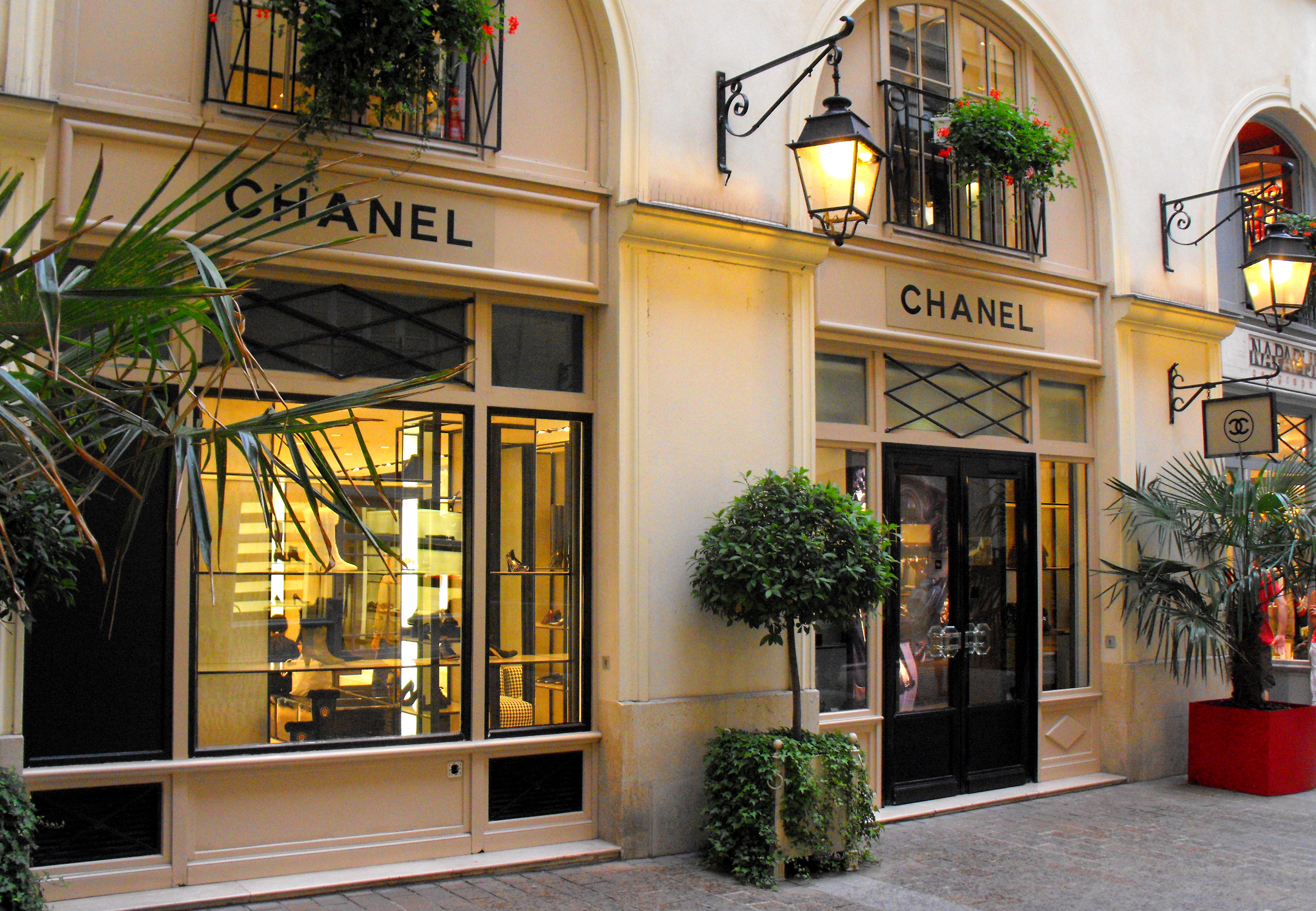 chanel香奈兒品牌理念及LOGO設計內函